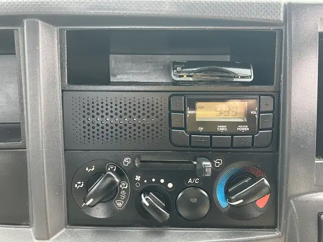 いすゞ エルフ 小型 平ボディ TPG-NJS85A H27の中古トラック画像9