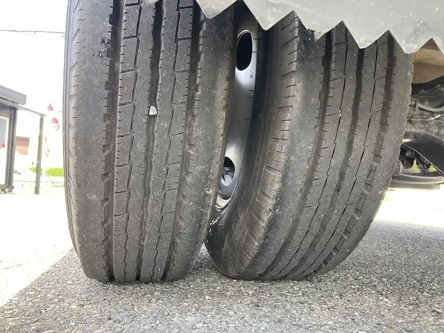 いすゞ エルフ 小型 平ボディ TRG-NNR85AR H30の中古トラック画像19