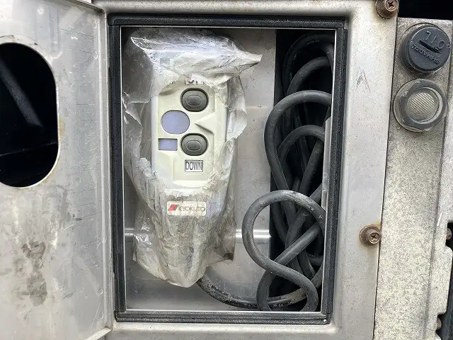 日野 デュトロ 小型 平ボディ パワーゲート 床鉄板の中古トラック画像12