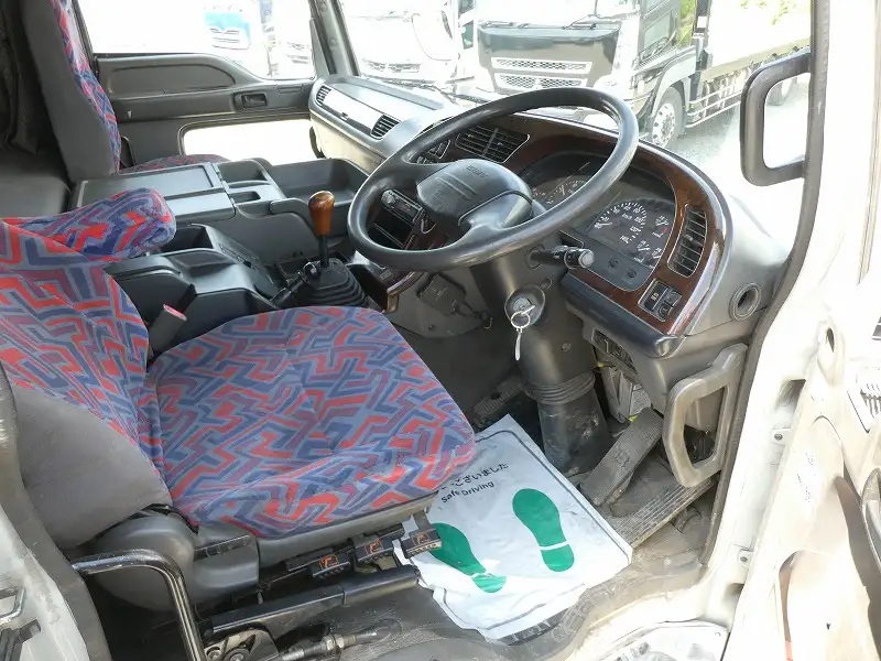 いすゞ ギガ 大型 ダンプ 土砂禁 ベッドの中古トラック画像10