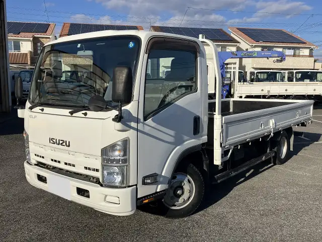 いすゞ エルフ 小型 平ボディ TKG-NNR85AR H26の中古トラック画像1