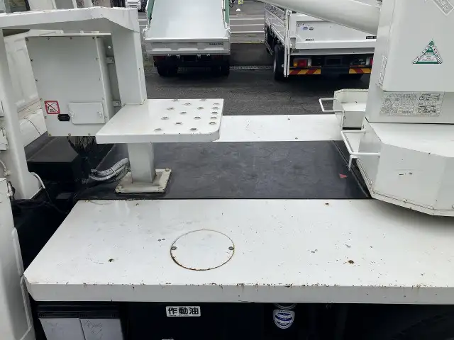 いすゞ エルフ 小型 高所・建柱車 高所作業車 電工仕様の中古トラック画像8