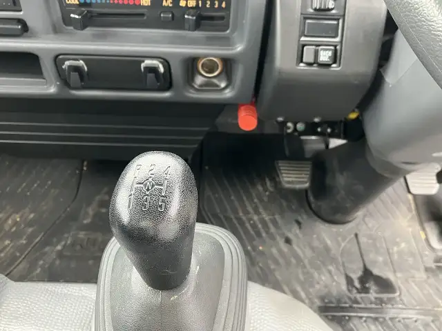 日産 アトラス 小型 アルミバン サイドドア PB-AKR81ANの中古トラック画像11
