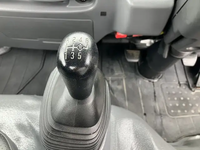 いすゞ エルフ 小型 平ボディ パワーゲート 床鉄板の中古トラック画像13