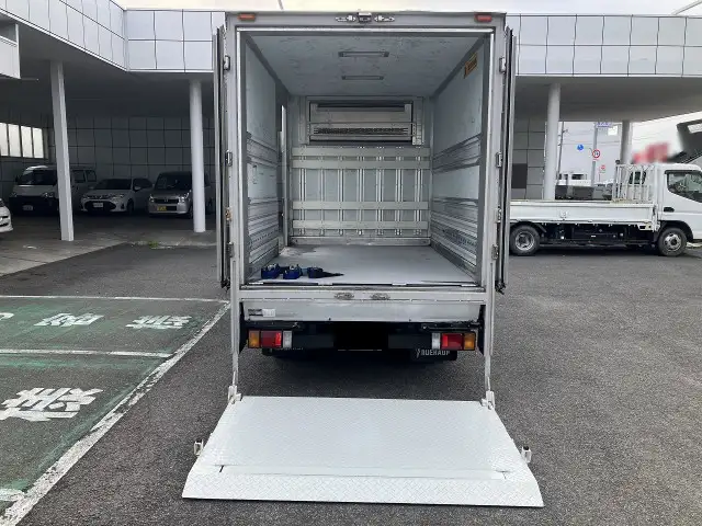いすゞ エルフ 小型 冷凍冷蔵 低温 パワーゲートの中古トラック画像4