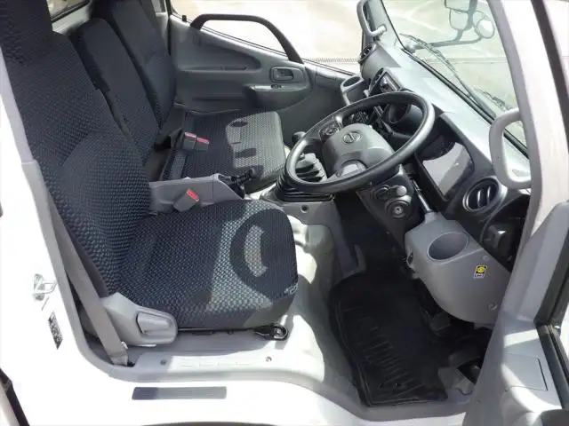 日野 デュトロ 小型 平ボディ 2RG-XZC605M R4の中古トラック画像16