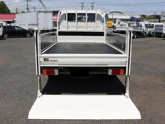 日野 デュトロ 小型 平ボディ Wキャブ パワーゲートの中古トラック画像7