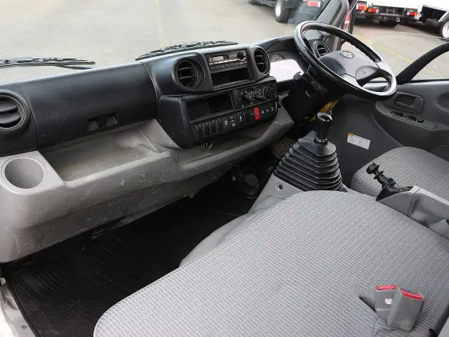 日野 デュトロ 小型 平ボディ TKG-XZU675M H28の中古トラック画像15