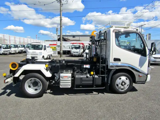 日野 デュトロ 小型 アームロール シングルホイスト 2RG-XZU605Mの中古トラック画像2