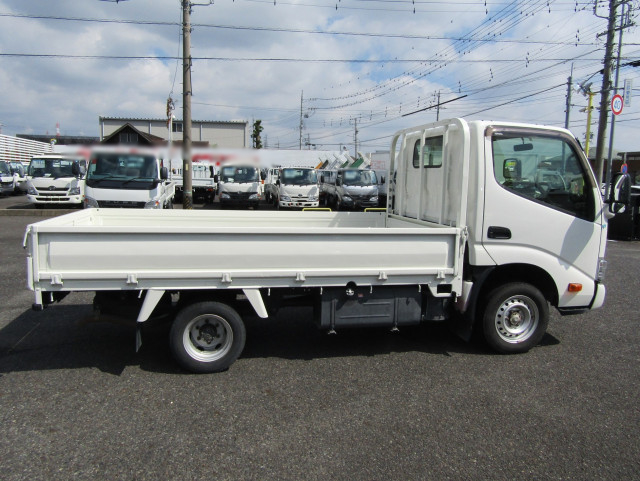 トヨタ ダイナ 小型 平ボディ QDF-KDY231 H30の中古トラック画像2
