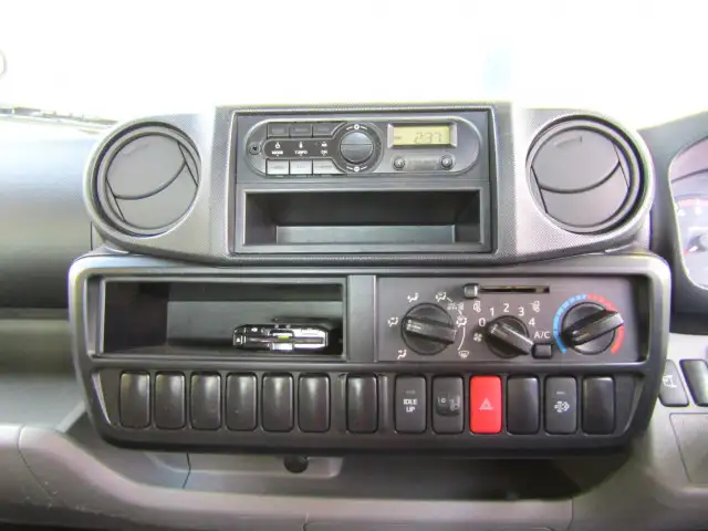 トヨタ ダイナ 小型 平ボディ QDF-KDY231 H30の中古トラック画像10