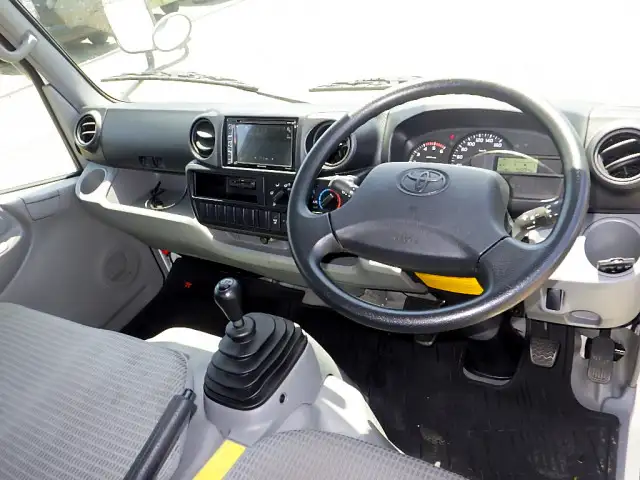 トヨタ ダイナ 小型 平ボディ 幌 QDF-KDY221の中古トラック画像8