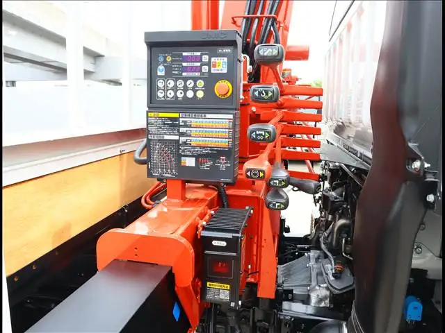 三菱 キャンター 小型 クレーン付 アルミブロック 4段の中古トラック画像11