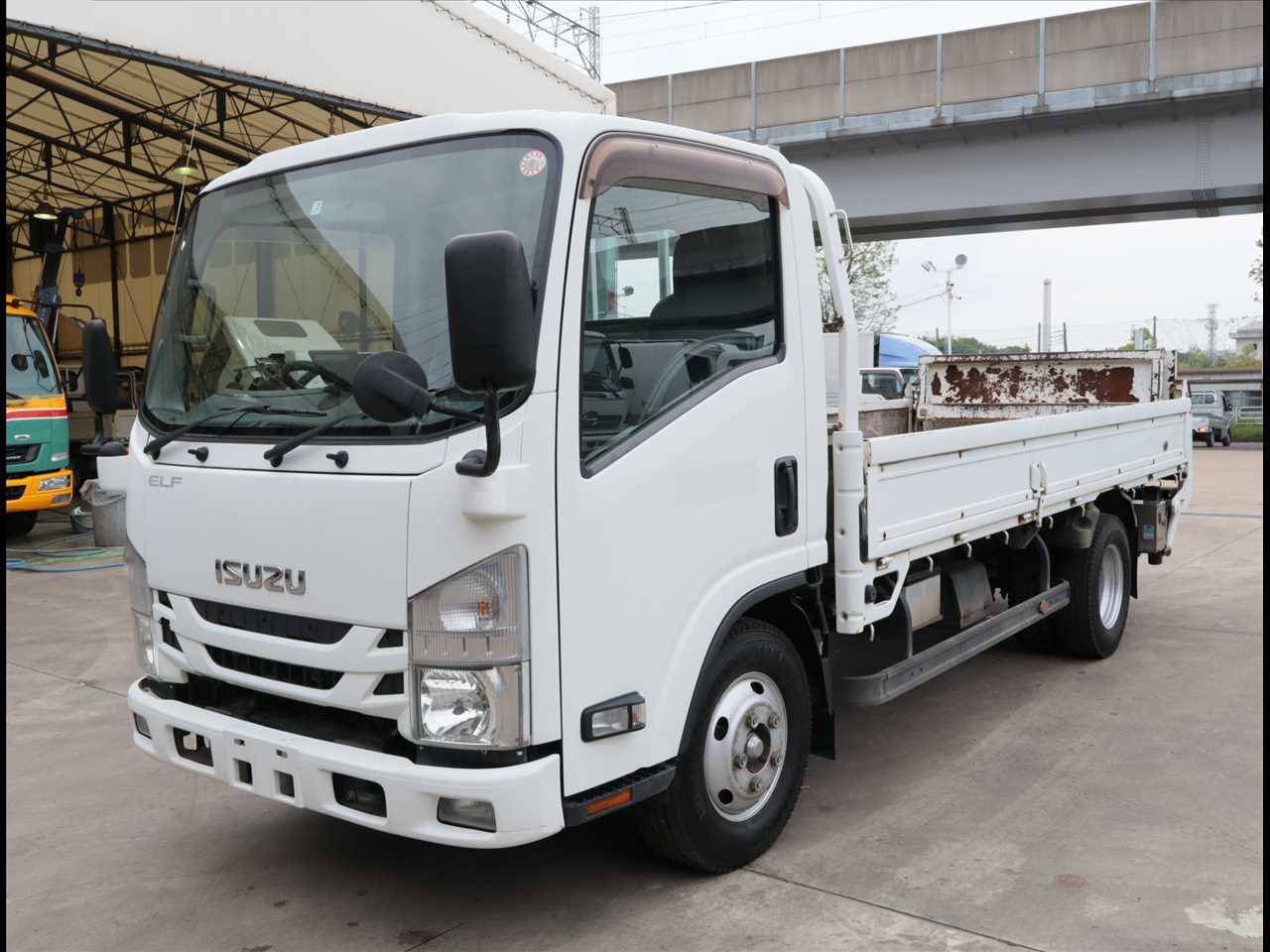 いすゞ エルフ 小型 平ボディ 標準ロング TRG-NMR85R