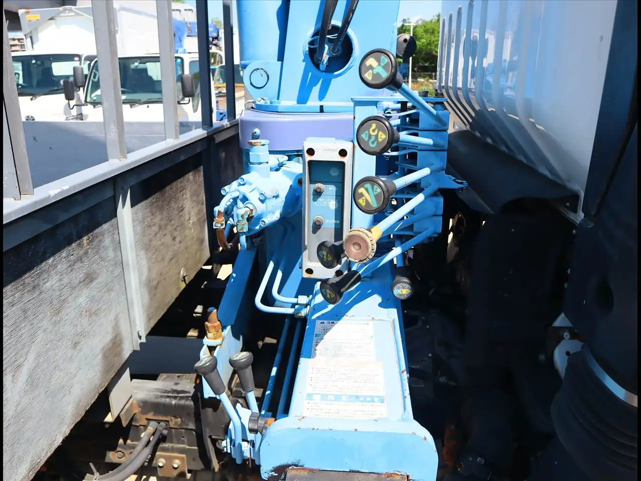 いすゞ エルフ 小型 クレーン付 アルミブロック 6段の中古トラック画像13