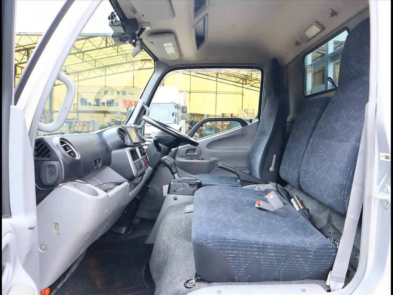 日野 デュトロ 小型 平ボディ TPG-XZU655M H31/R1の中古トラック画像10