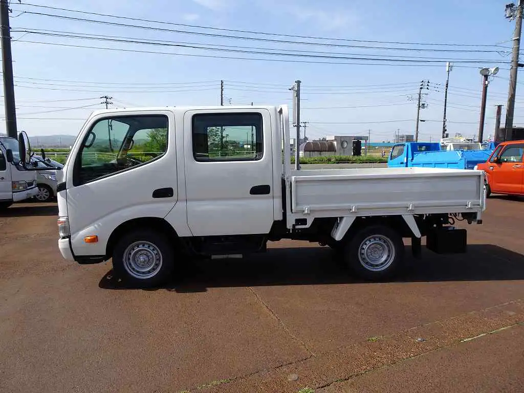 トヨタ トヨエース 小型 平ボディ Wキャブ LDF-KDY281の中古トラック画像3