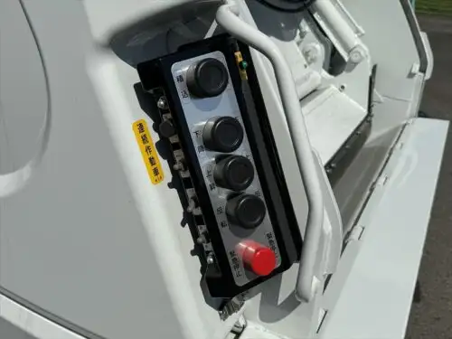 三菱 キャンター 小型 パッカー車 プレス式 2PG-FEB90の中古トラック画像11