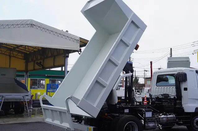 三菱 ファイター 中型/増トン ダンプ ベッド 2KG-FK62FZの中古トラック画像4