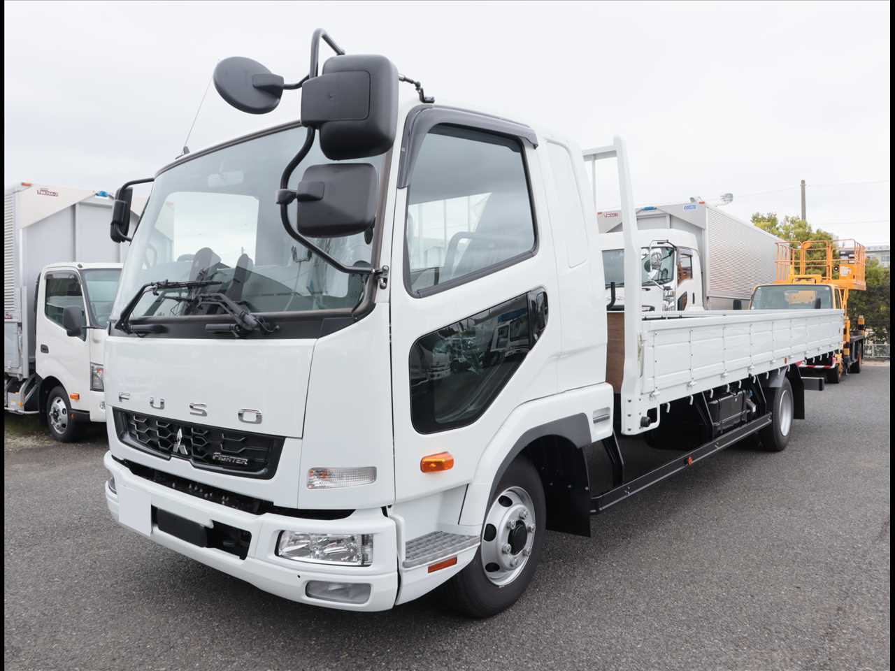 三菱 ファイター 中型/増トン 平ボディ ワイド 2KG-FK62F