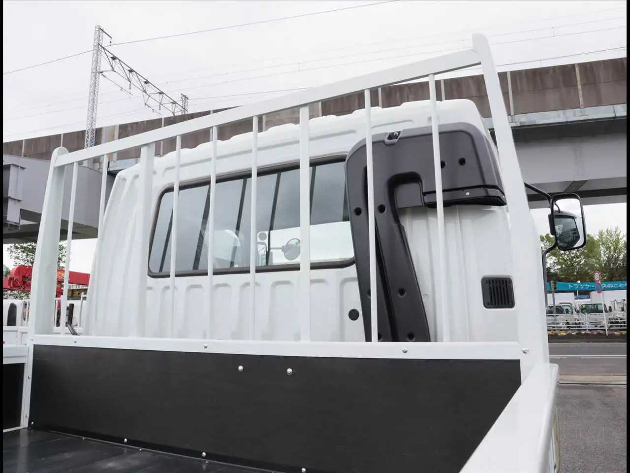 三菱 ファイター 中型/増トン 平ボディ ベッド 2KG-FK62Fの中古トラック画像8