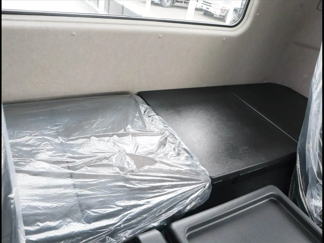 三菱 ファイター 中型/増トン 平ボディ ベッド 2KG-FK62Fの中古トラック画像14