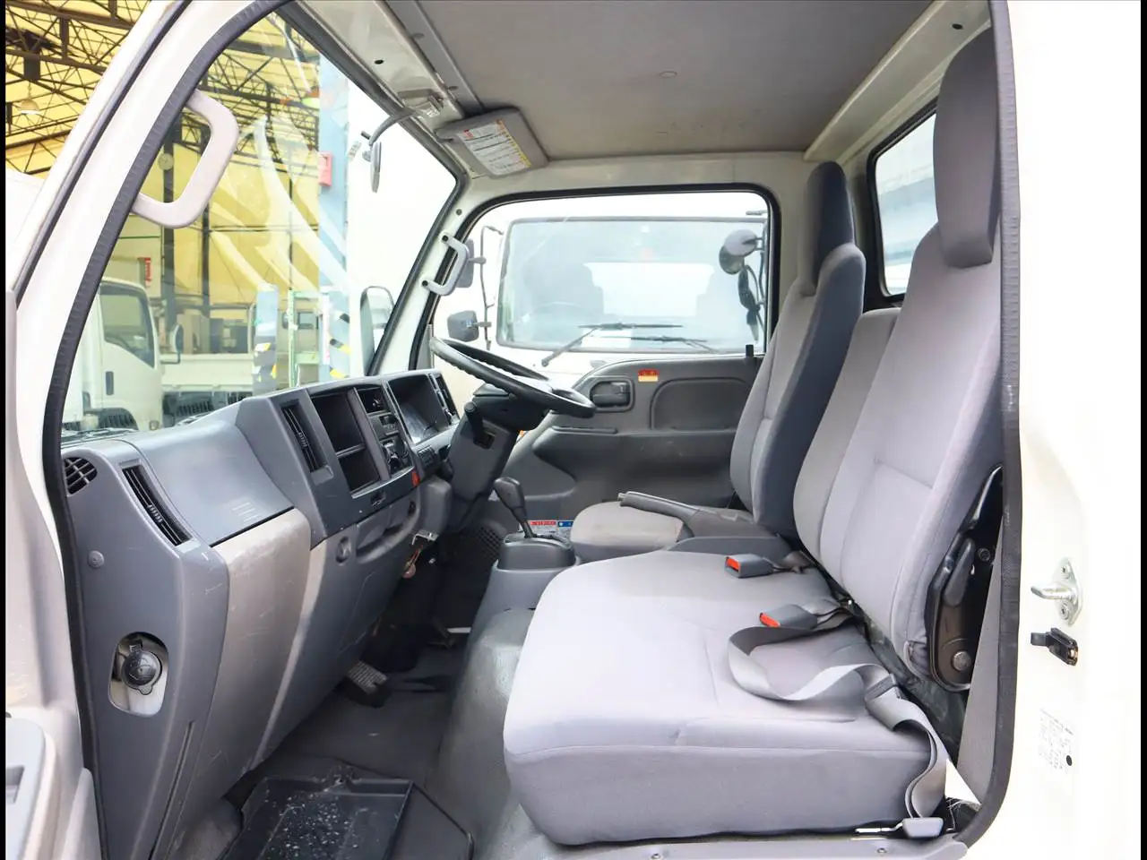 いすゞ エルフ 小型 クレーン付 3段 フックインの中古トラック画像16