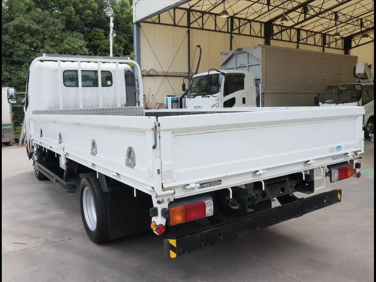 トヨタ ダイナ 小型 平ボディ TKG-XZU710 H28の中古トラック画像4