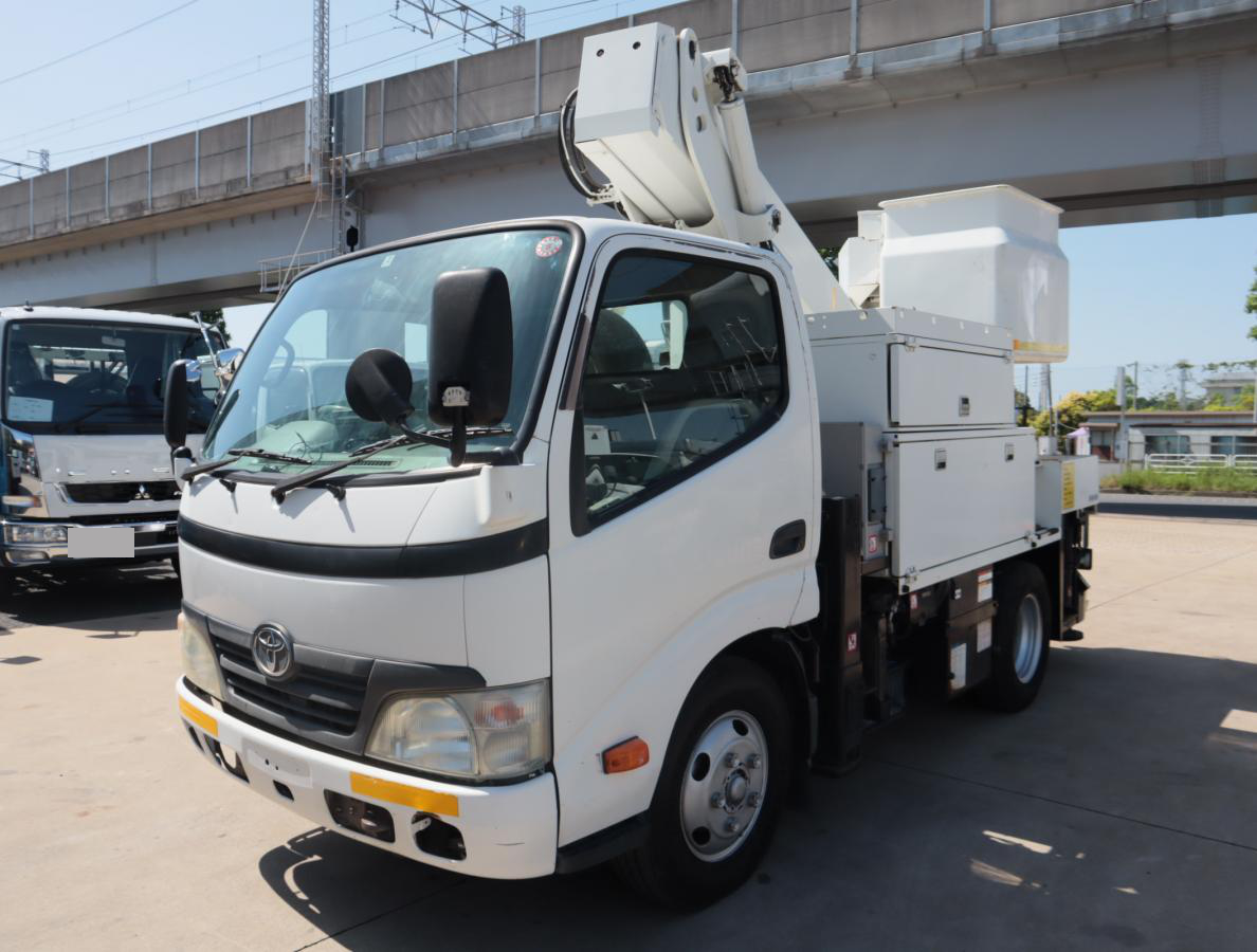 トヨタ ダイナ 小型 高所・建柱車 高所作業車 電工仕様｜画像1