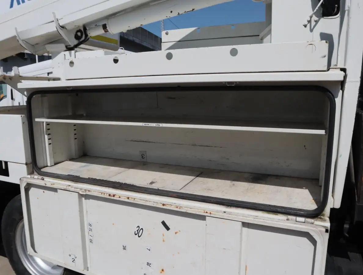 トヨタ ダイナ 小型 高所・建柱車 高所作業車 電工仕様の中古トラック画像5