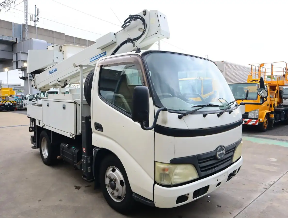 日野 デュトロ 小型 高所・建柱車 高所作業車 電工仕様の中古トラック画像2