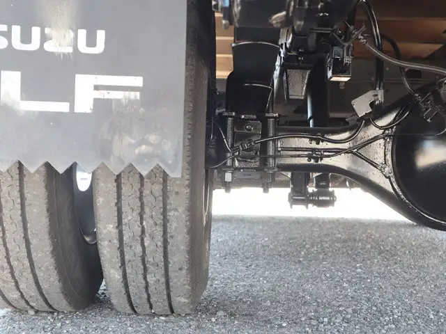 いすゞ エルフ 小型 平ボディ パワーゲート 床鉄板の中古トラック画像16