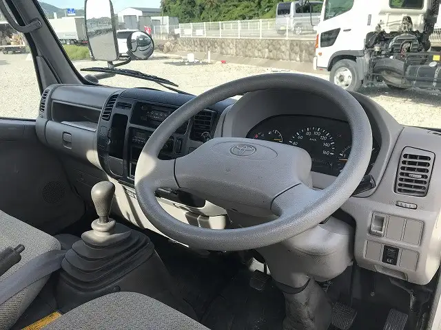 トヨタ ダイナ 小型 平ボディ KK-XZU301 H16の中古トラック画像9