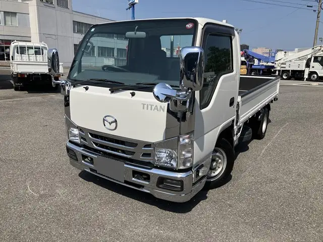 マツダ タイタン 小型 平ボディ 2RG-LHR88A R3の中古トラック画像1