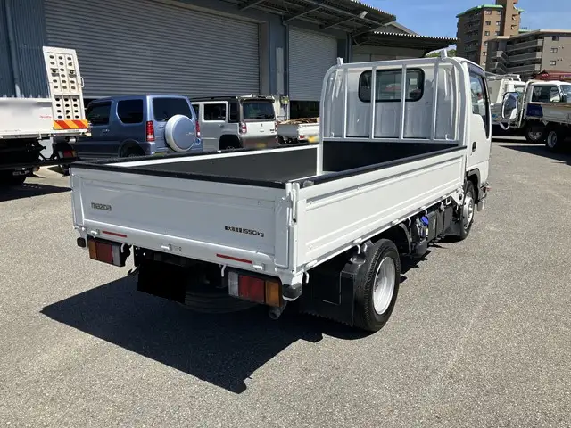 マツダ タイタン 小型 平ボディ 2RG-LHR88A R3の中古トラック画像3