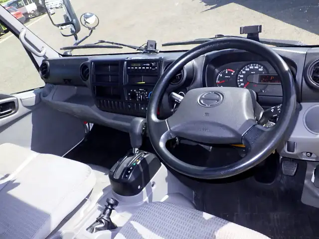 日野 デュトロ 小型 平ボディ TKG-XZU710M H28の中古トラック画像8