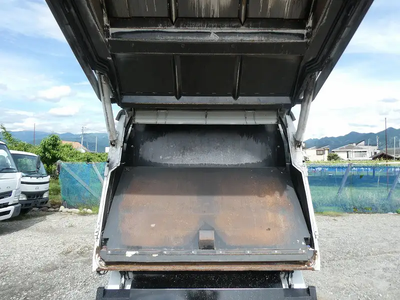 三菱 キャンター 小型 パッカー車 プレス式 PA-FE73DBの中古トラック画像6
