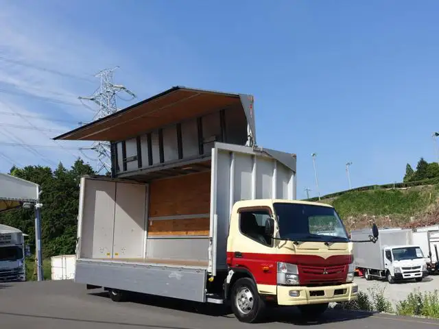 三菱 キャンター 小型 ウイング TPG-FED90 H28の中古トラック画像1