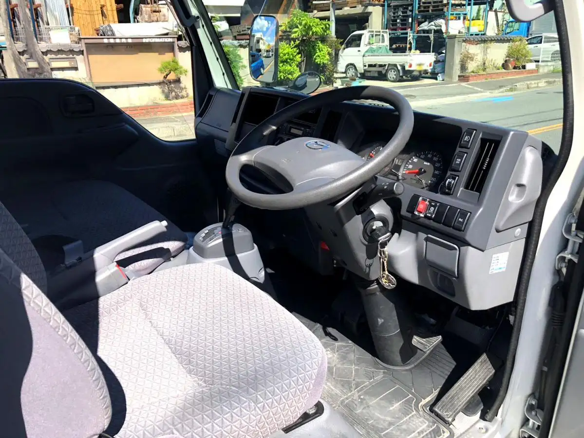 マツダ タイタン 小型 平ボディ TKG-LHS85A (67692)｜中古