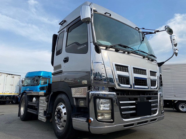 いすゞ ギガ 大型 トラクター LKG-EXD52AD