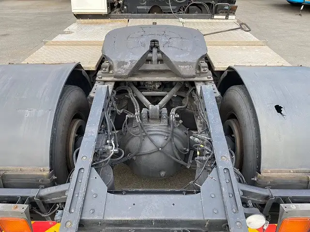 いすゞ ギガ 大型 トラクター ハイルーフ 1デフの中古トラック画像16