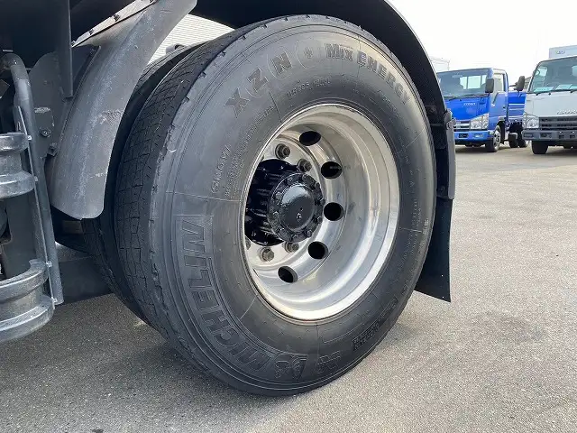 いすゞ ギガ 大型 トラクター ハイルーフ 1デフの中古トラック画像20