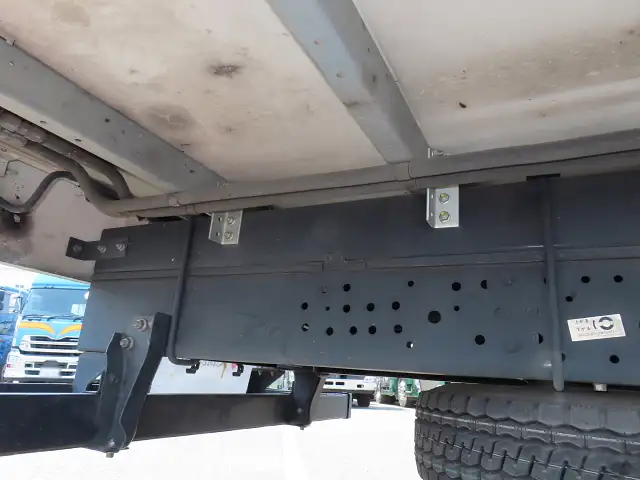 いすゞ エルフ 小型 冷凍冷蔵 低温 床アルミの中古トラック画像像17