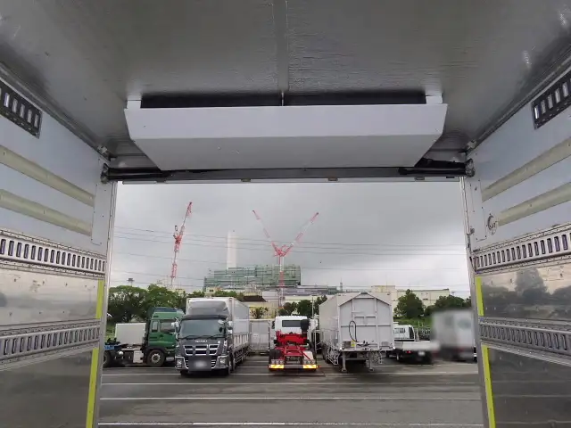 いすゞ ギガ 大型 冷凍冷蔵 ハイルーフ 低温の中古トラック画像8