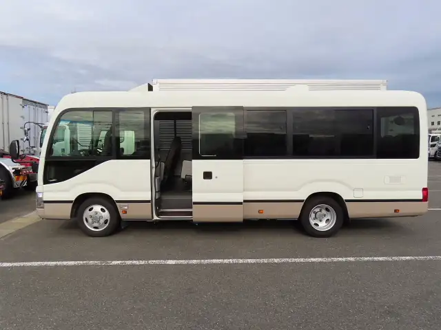 トヨタ コースター 小型 バス マイクロバス SDG-XZB70 の中古