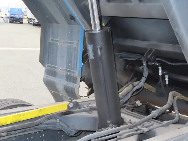 いすゞ フォワード 中型/増トン パッカー車 巻き込み式 回転ダンプ式の中古トラック画像14