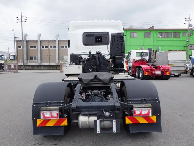 いすゞ ギガ 大型 トラクター ハイルーフ 1デフの中古トラック画像5