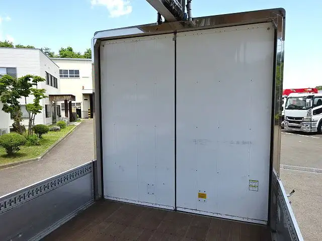 日野 レンジャー 中型/増トン ウイング エアサス ベッドの中古トラック画像6