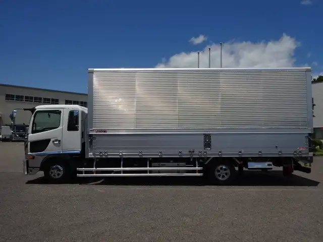 日野 レンジャー 中型/増トン ウイング エアサス ベッドの中古トラック画像3