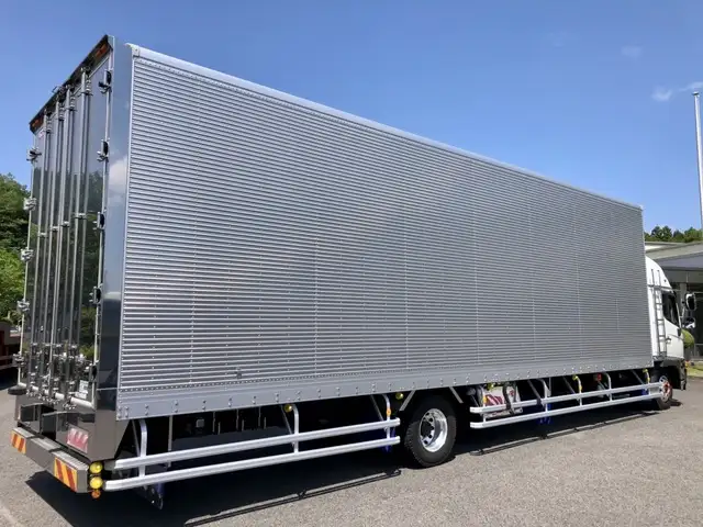 日野 レンジャー 中型/増トン アルミバン エアサス ベッドの中古トラック画像2